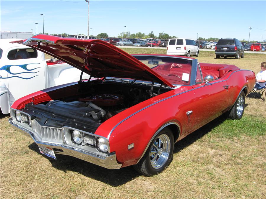 68 Oldsmobile Cutlass Convertible